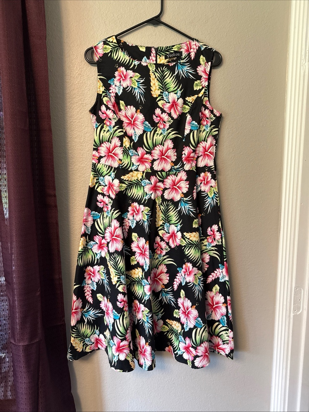 #812 Yeokou sleeveless Floral Mid Dress Size Medium